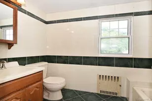 182 Ferncroft Rd, Mineola, NY 11501 - Photo 16