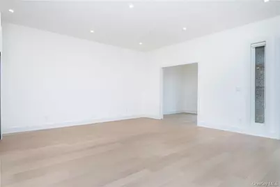 110 Chatsworth Avenue #401, Larchmont, NY 10538 - Photo 12