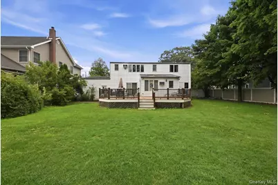 1935 Lenox Avenue, East Meadow, NY 11554 - Photo 32