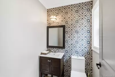 89 Poplar Street, Garden City, NY 11530 - Photo 12