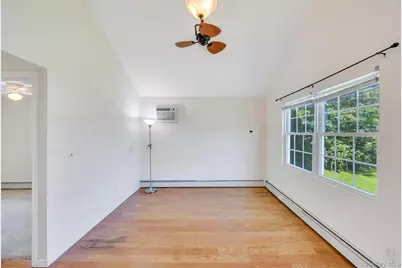 22 Maplewood Avenue, Selden, NY 11784 - Photo 20
