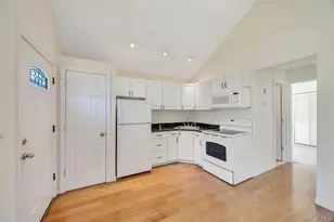 22 Maplewood Ave, Selden, NY 11784 - Photo 14