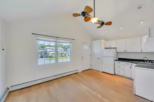 22 Maplewood Ave, Selden, NY 11784 - Photo 18