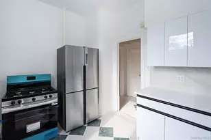 115-25 Metropolitan Ave, Kew Gardens, NY 11418 - Photo 10