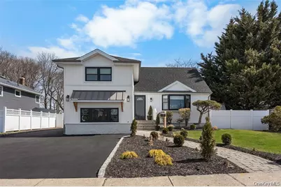 53 Elizabeth Drive, Bethpage, NY 11714 - Photo 2