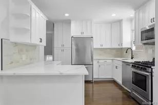 53 Elizabeth Dr, Bethpage, NY 11714 - Photo 12