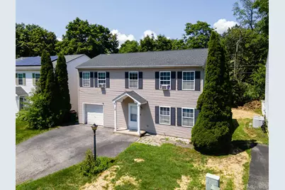 18 Mews Alley, Poughkeepsie, NY 12603 - Photo 2