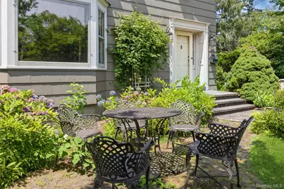 200 Greene Avenue, Sayville, NY 11782 - Photo 44