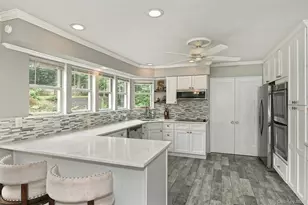 2 Buckingham Meadow Rd, East Setauket, NY 11733 - Photo 4