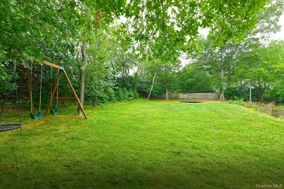 2 Buckingham Meadow Road, East Setauket, NY 11733 - Photo 22