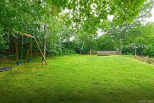 2 Buckingham Meadow Rd, East Setauket, NY 11733 - Photo 22
