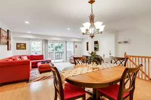 208 Palo Alto Dr, Plainview, NY 11803 - Photo 4