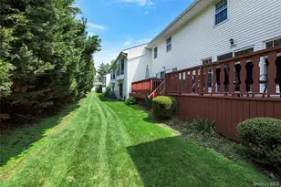 208 Palo Alto Dr, Plainview, NY 11803 - Photo 26
