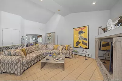 15 Pimlico Drive, Commack, NY 11725 - Photo 18