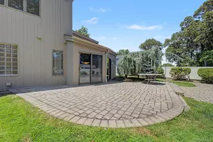 15 Pimlico Dr, Commack, NY 11725 - Photo 32