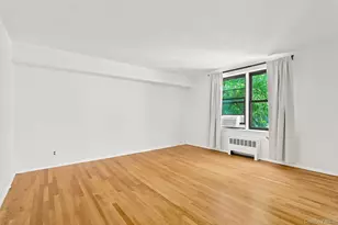 10 Franklin Ave, White Plains, NY 10601 - Photo 2