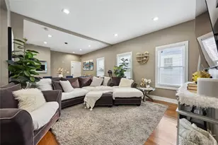 81 Pearsall Ave, Freeport, NY 11520 - Photo 6