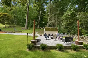 233 Hilltop St, Mahopac, NY 10541 - Photo 18