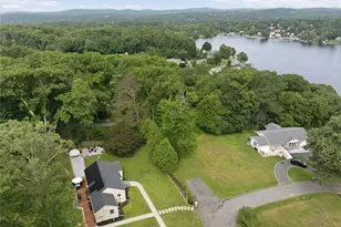 233 Hilltop St, Mahopac, NY 10541 - Photo 26