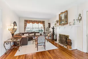 43 Beverly Rd, Merrick, NY 11566 - Photo 6