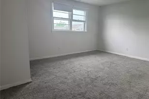 124 Parkdale Dr, North Babylon, NY 11703 - Photo 2