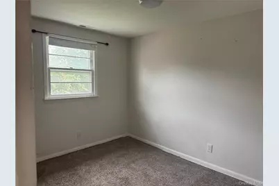 124 Parkdale Drive, North Babylon, NY 11703 - Photo 8
