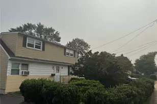 124 Parkdale Dr, North Babylon, NY 11703 - Photo 28