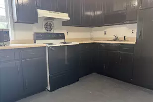 124 Parkdale Dr, North Babylon, NY 11703 - Photo 16