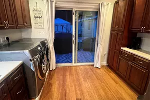 629 East Dr, Lindenhurst, NY 11757 - Photo 2
