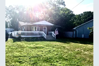 629 East Drive, Lindenhurst, NY 11757 - Photo 4