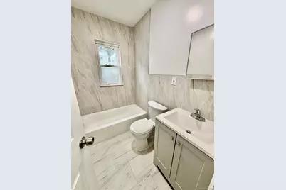 320 Jericho Turnpike #2B, Floral Park, NY 11001 - Photo 4