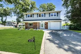 258 Lafayette Rd, West Babylon, NY 11704 - Photo 2