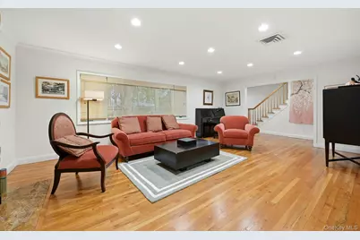 58 Reeve Road, Rockville Centre, NY 11570 - Photo 6