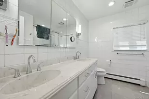 58 Reeve Rd, Rockville Centre, NY 11570 - Photo 24