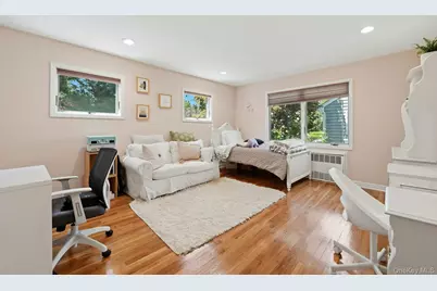 58 Reeve Road, Rockville Centre, NY 11570 - Photo 22