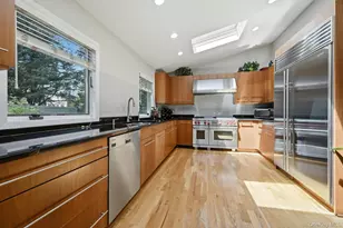 58 Reeve Rd, Rockville Centre, NY 11570 - Photo 12
