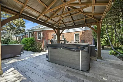 58 Reeve Road, Rockville Centre, NY 11570 - Photo 32