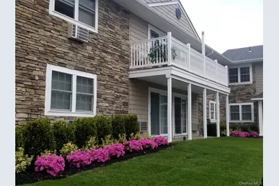 806 Imperial #I8806, Bayport, NY 11705 - Photo 2