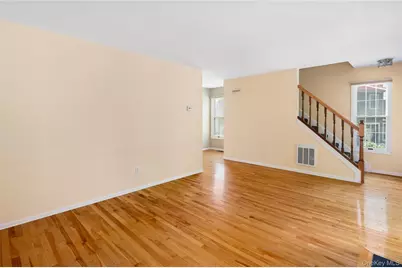 1804 Regent Drive, Mount Kisco, NY 10549 - Photo 16