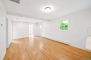 31 Oakland Ave, Port Jefferson Station, NY 11776 - Photo 14