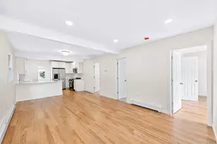 31 Oakland Ave, Port Jefferson Station, NY 11776 - Photo 10
