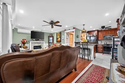 568 Autumn Avenue, Brooklyn, NY 11208 - Photo 2