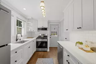 26 Sawyer Ave, West Babylon, NY 11704 - Photo 8