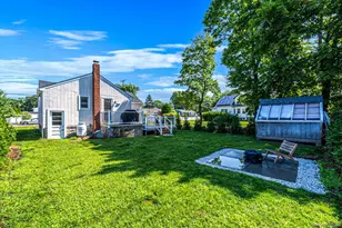 26 Sawyer Ave, West Babylon, NY 11704 - Photo 22