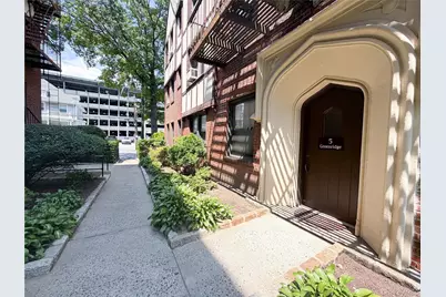 5 Greenridge Avenue #B4, White Plains, NY 10605 - Photo 4