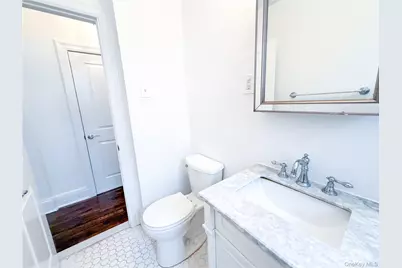 5 Greenridge Avenue #B4, White Plains, NY 10605 - Photo 16