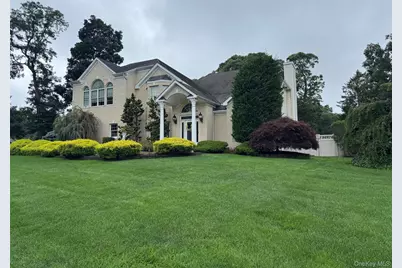 2 Hamilton Place, Lake Grove, NY 11755 - Photo 2