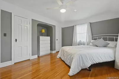 179 Locust Street, Floral Park, NY 11001 - Photo 26
