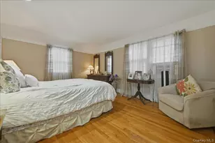 179 Locust St, Floral Park, NY 11001 - Photo 22