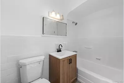 8530 Avenue B, Brooklyn, NY 11236 - Photo 6